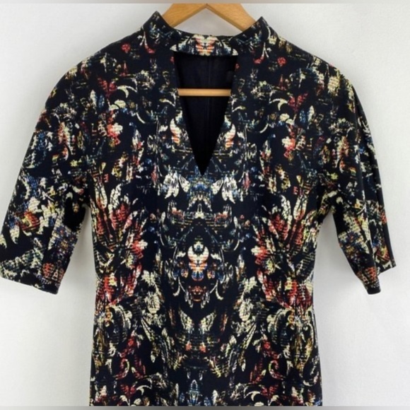 Maggy London Stunning Black Fitted Structured Dress with Color Sprays size 4 - Picture 4 of 7